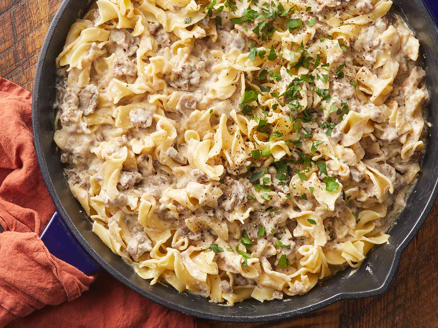 Hamburger Stroganoff nhanh chóng và dễ dàng