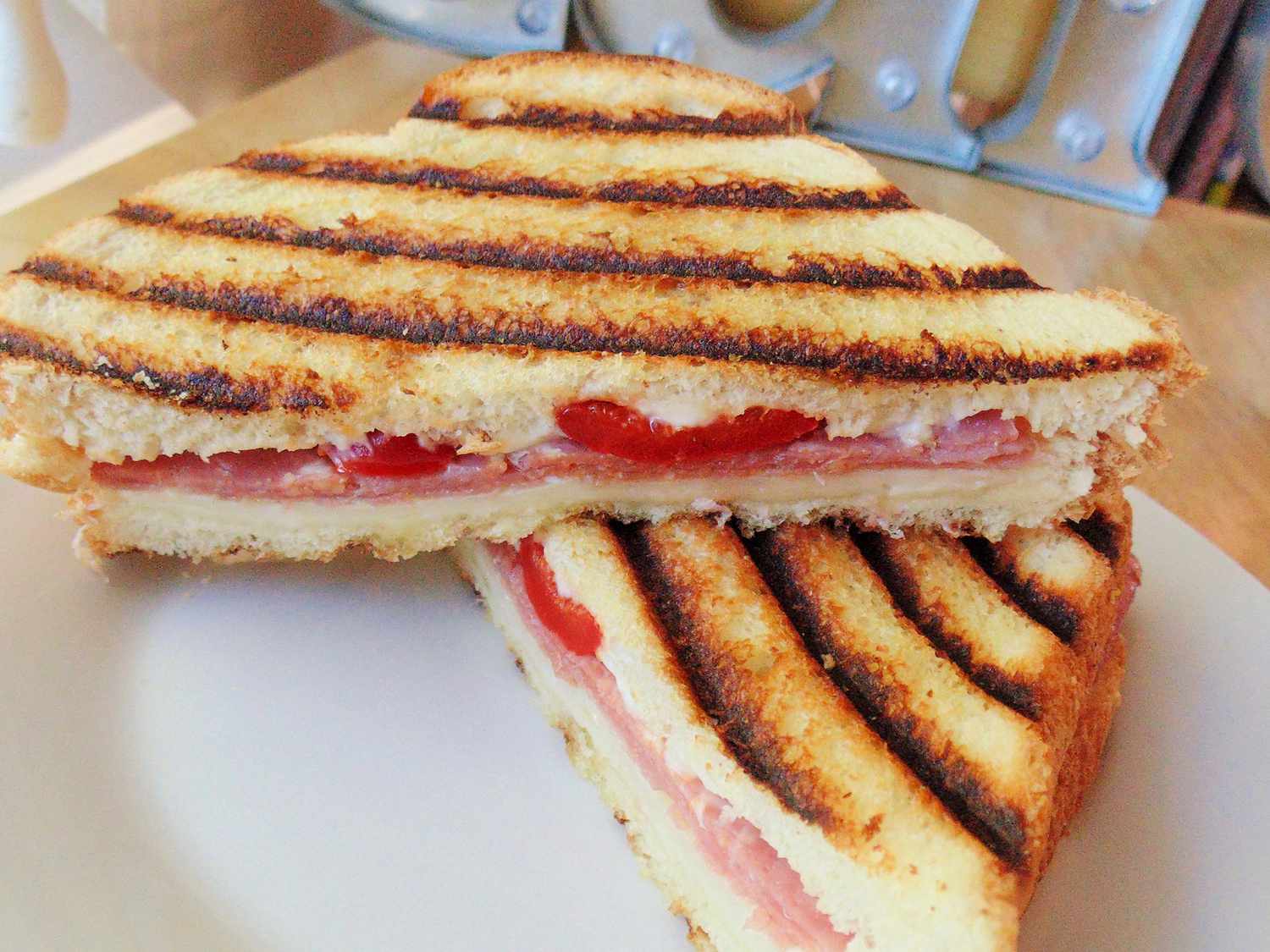 Bánh sandwich panini nướng mà không có nhà sản xuất panini