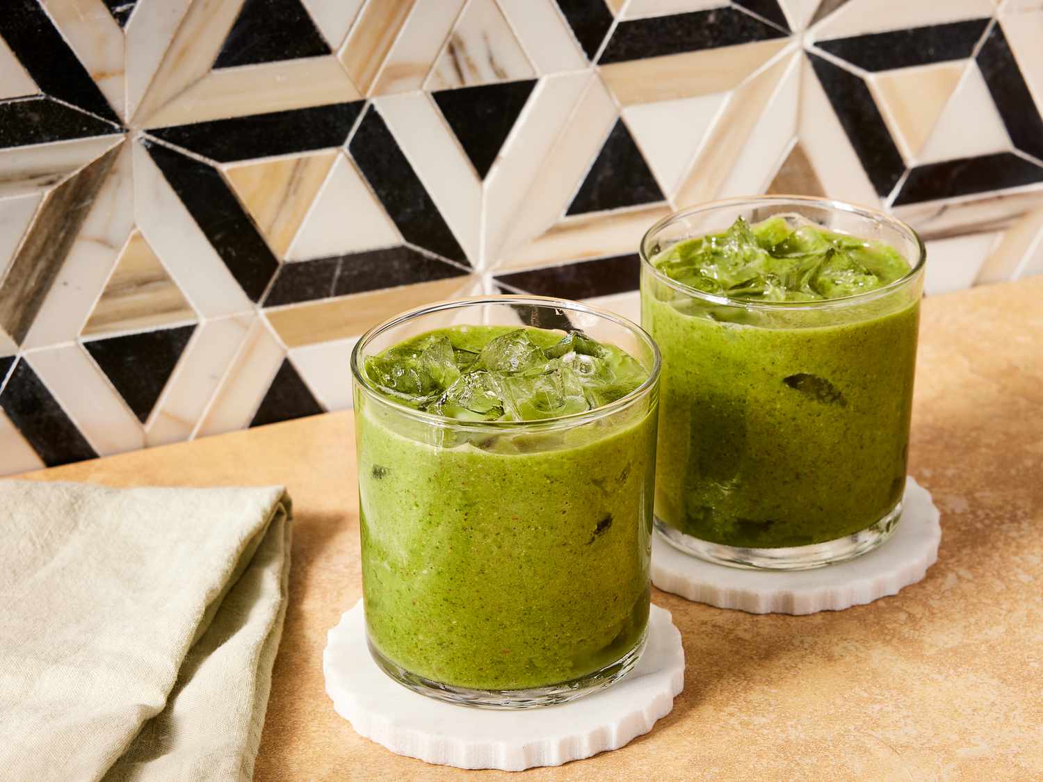 Smoothie cải xoăn và chuối