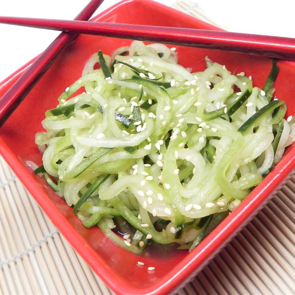 Salad dưa chuột Sesame nhanh chóng và dễ dàng