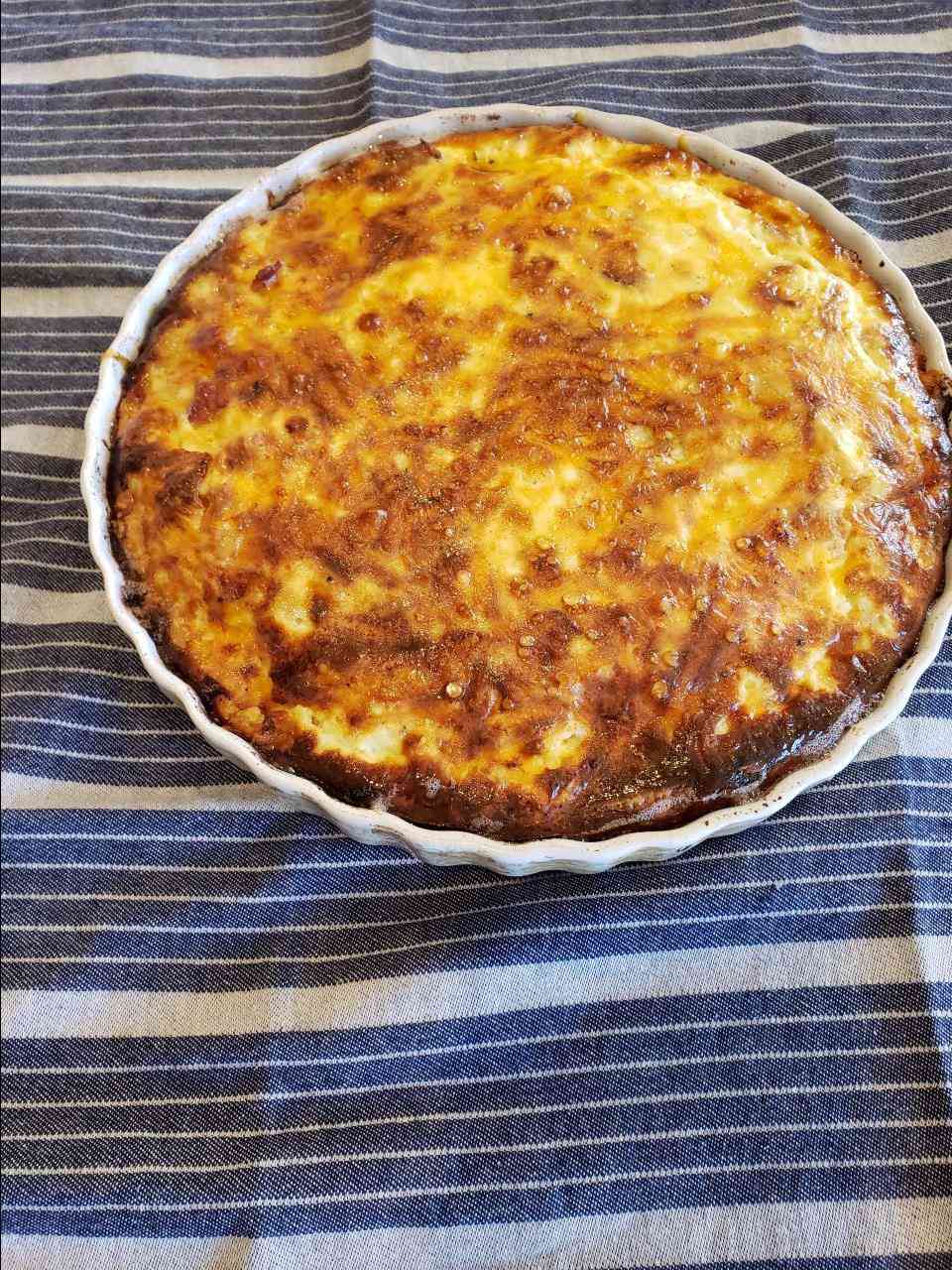 Apple, Cheddar và Bacon Quiche