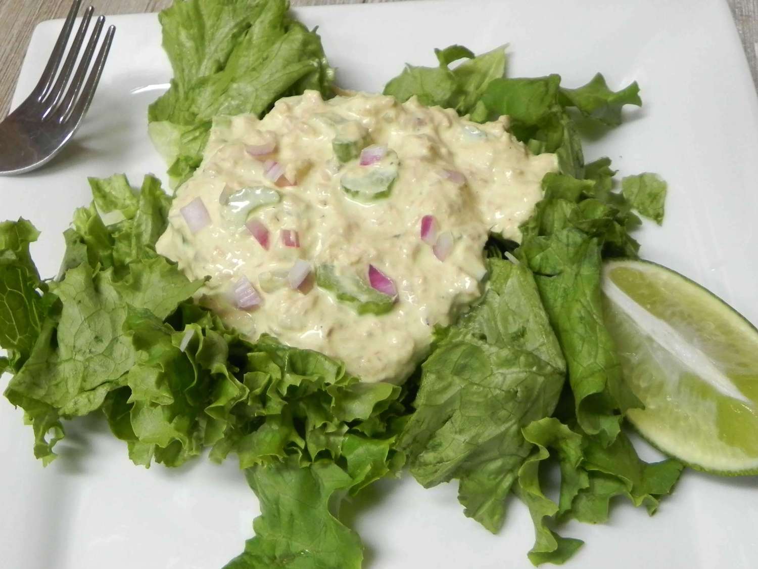 Keto cá ngừ salad