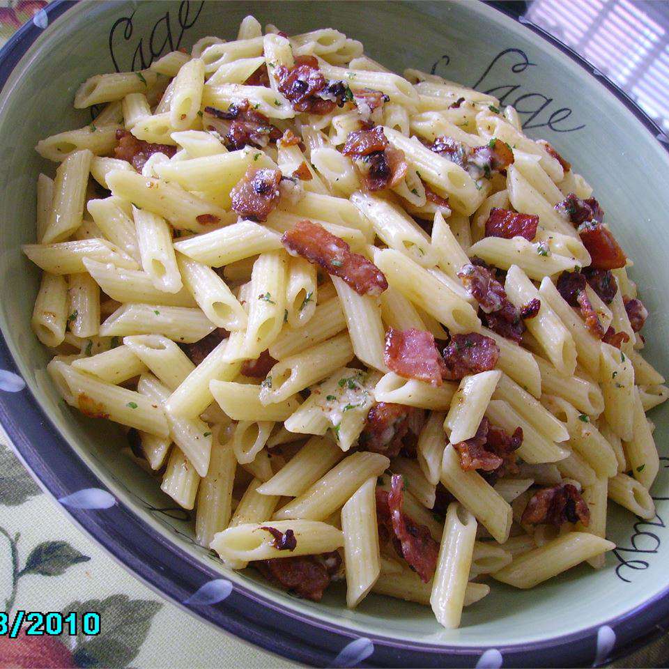 Bacon và Parmesan Penne mì ống