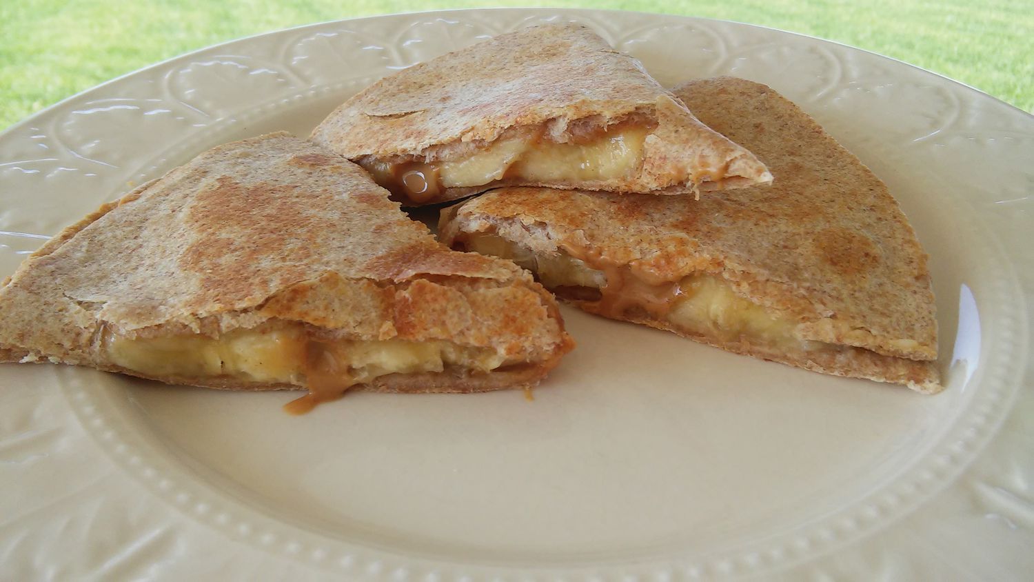 Bơ đậu phộng Quesadilla