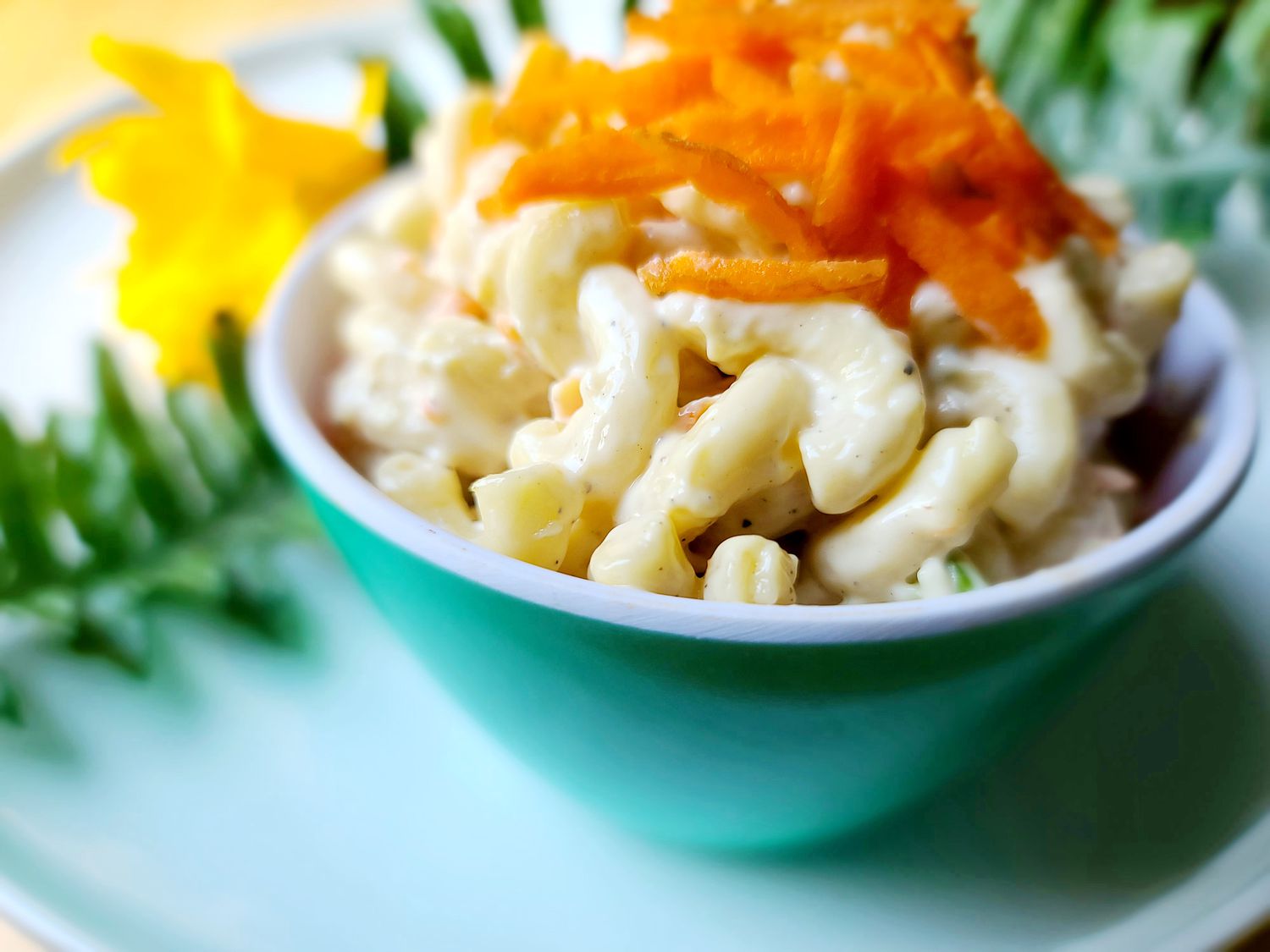 Salad macaroni Hawaii