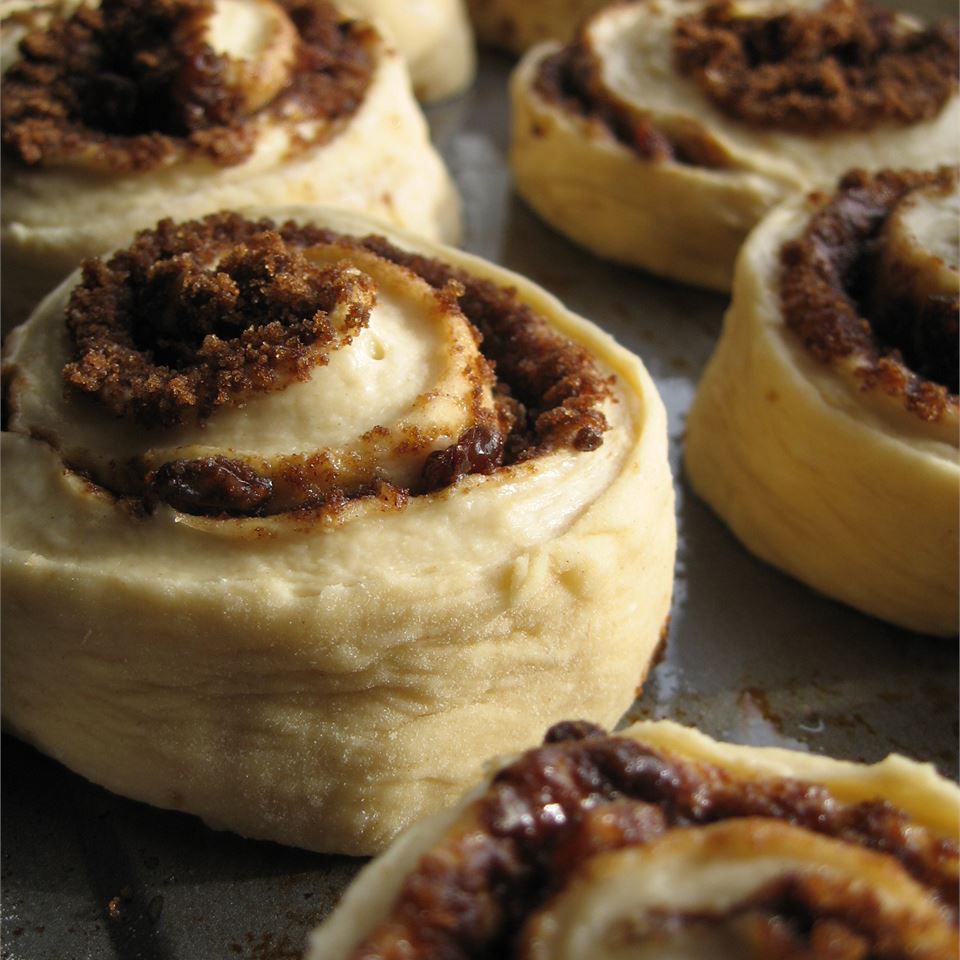 No-Knead Cinnamon Rolls