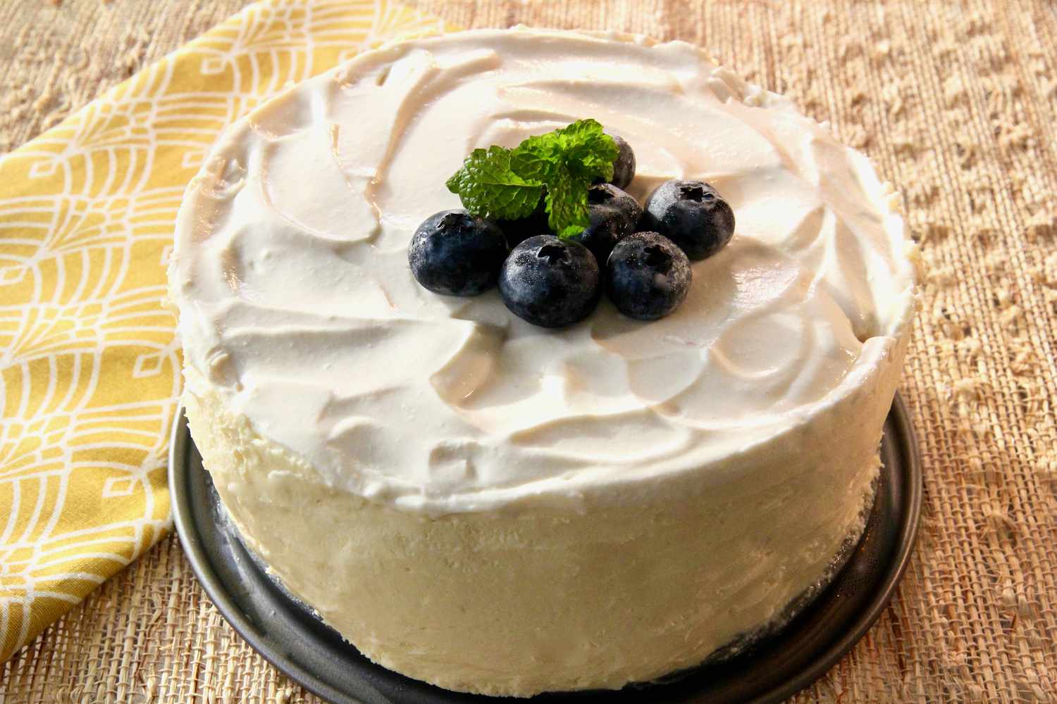 Cheesecake Instant Pot With Sour Cream topping