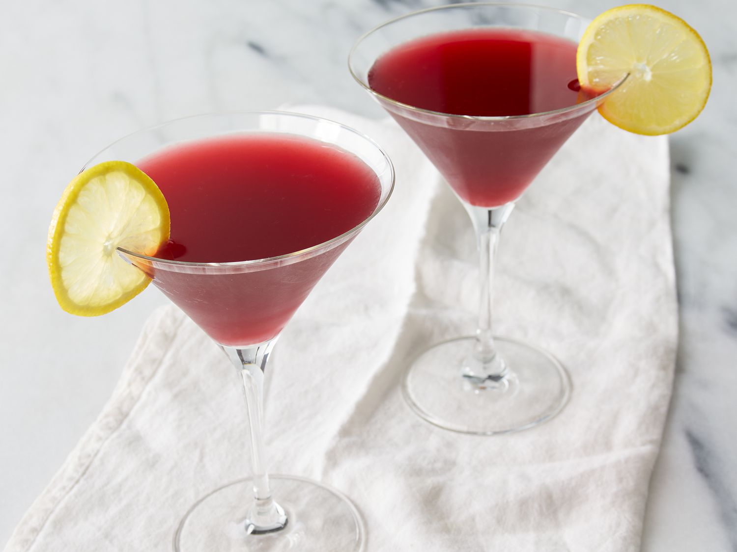 Cosmo phong cách lựu martini