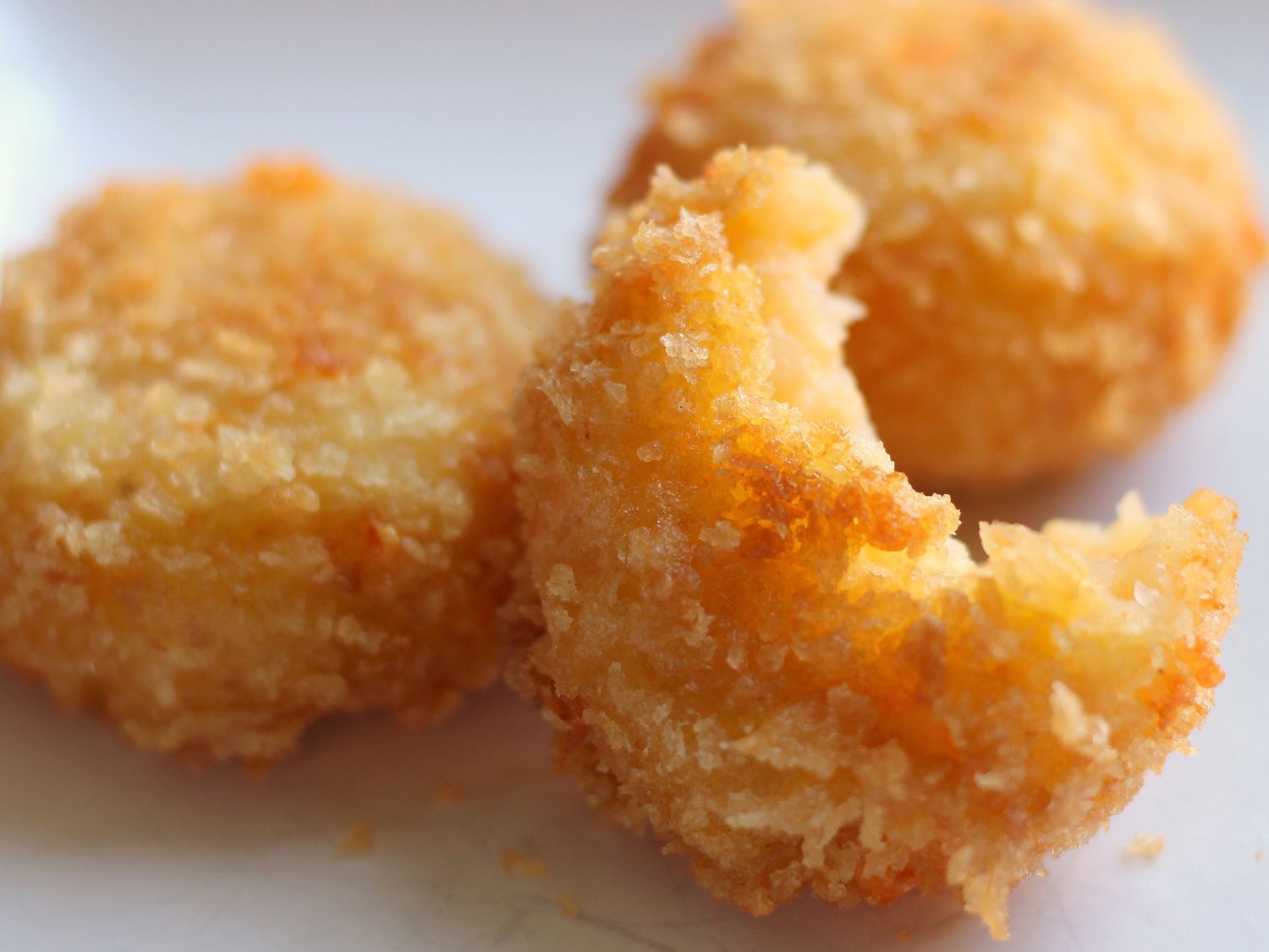 Cheesy tots