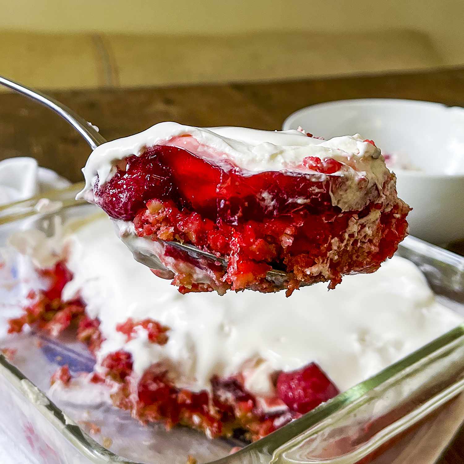 Dâu Pretzel Salad