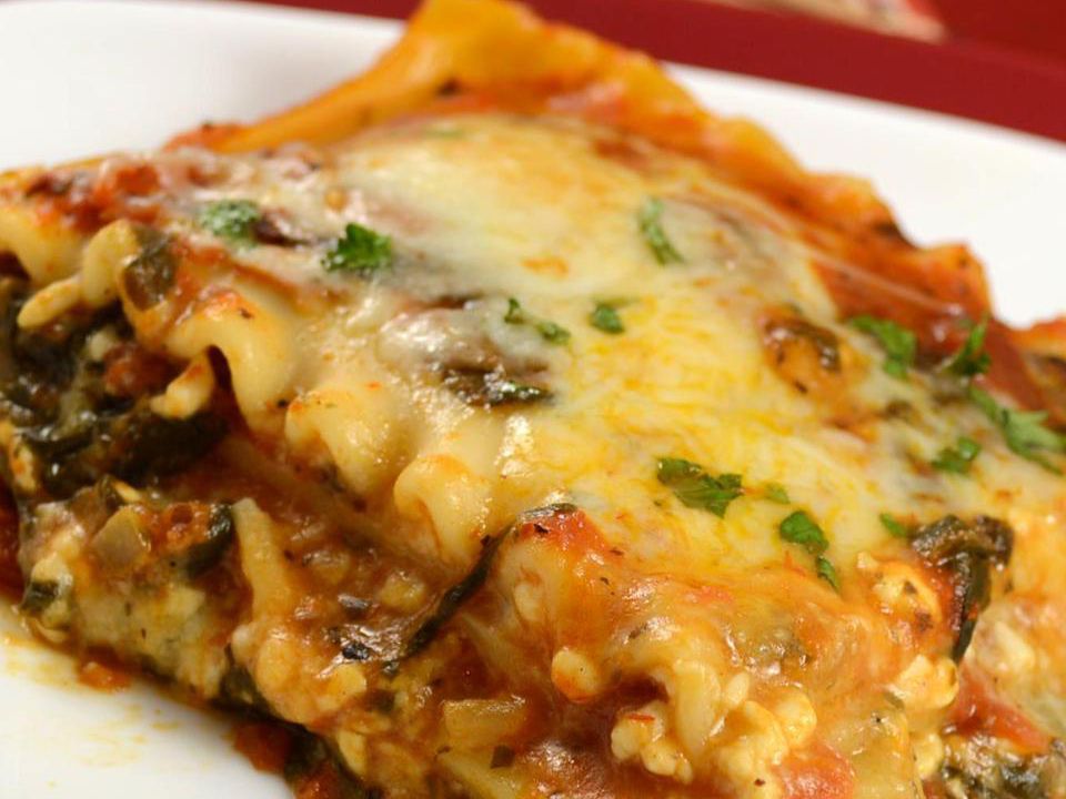 Lasagna rau bina đơn giản